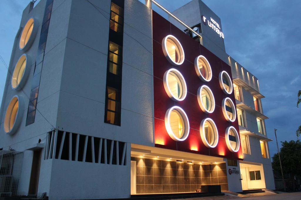 Oyo 963 Hotel Rumaya Ujaim Exterior foto